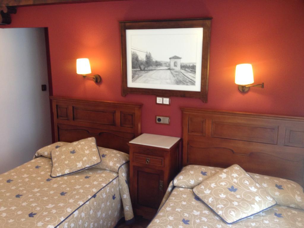 Hospederia Ana Pilar Hotel Porcuna Cameră foto