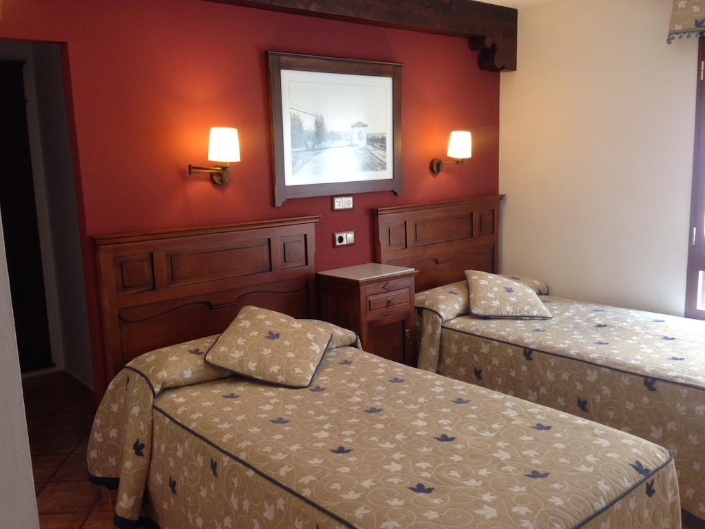 Hospederia Ana Pilar Hotel Porcuna Cameră foto