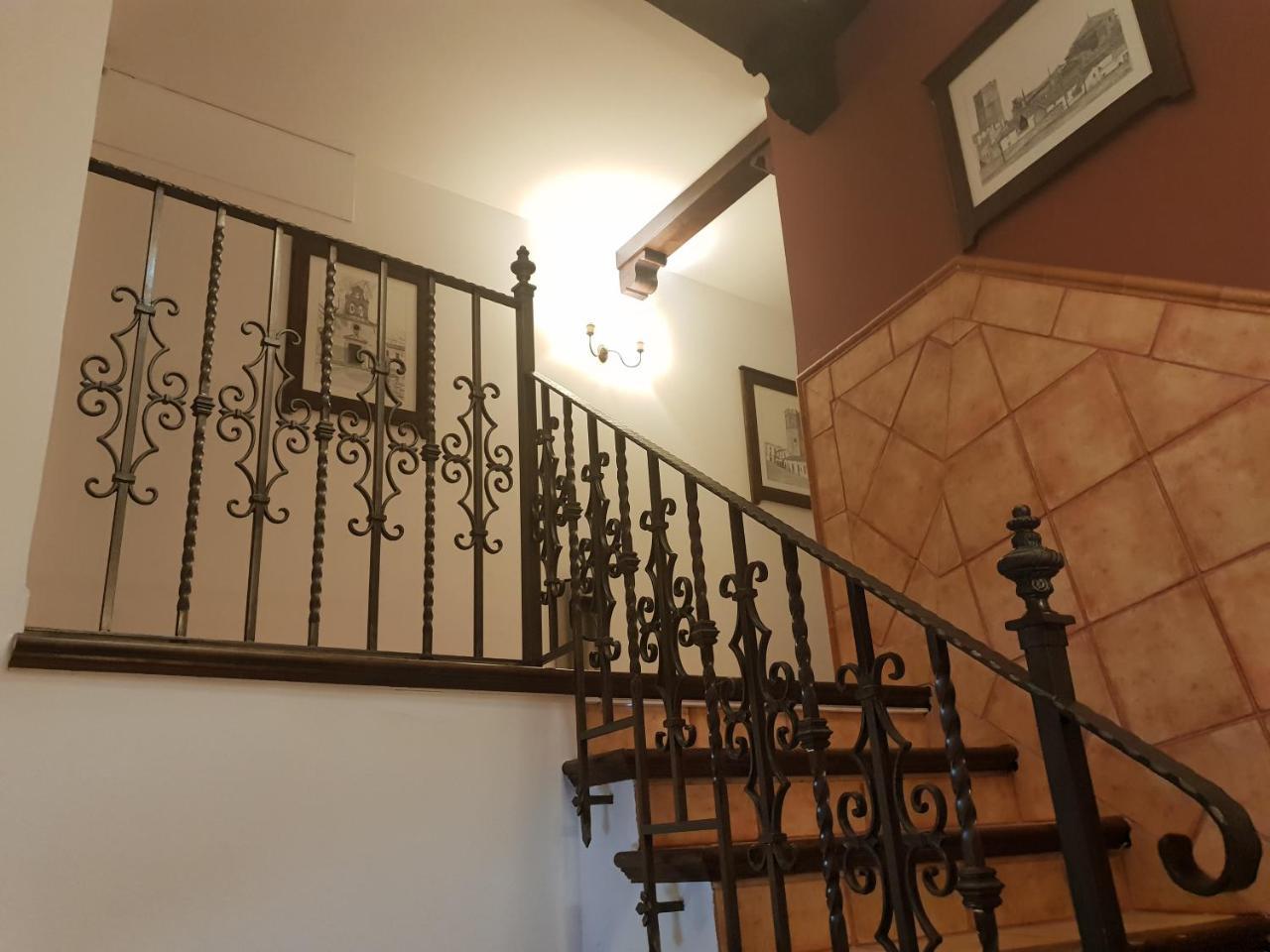 Hospederia Ana Pilar Hotel Porcuna Exterior foto